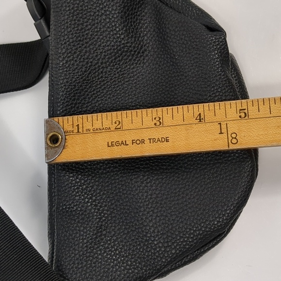 PANDORA Fanny Pack Waist Bag Black Strap Front Zippered - Picture 7 of 8